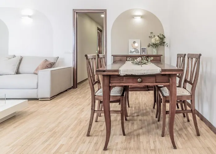 Stunning View Lakeside - Larihome A11 * Gravedona