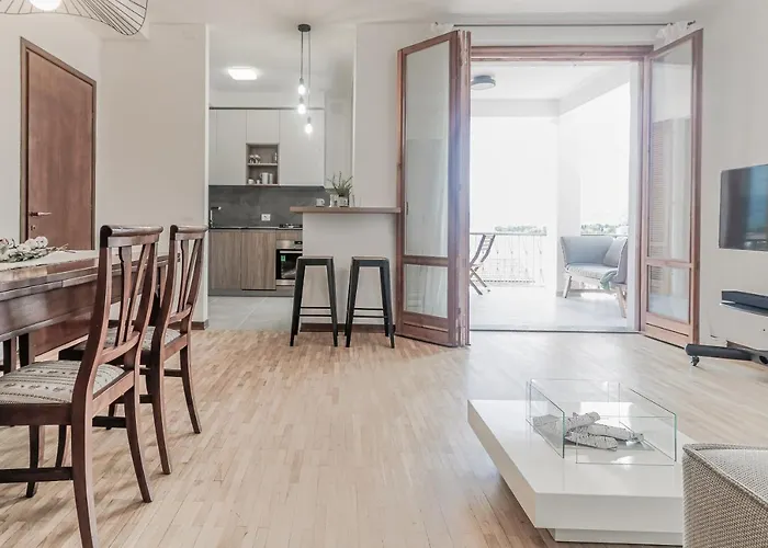 Stunning View Lakeside - Larihome A11 * Gravedona