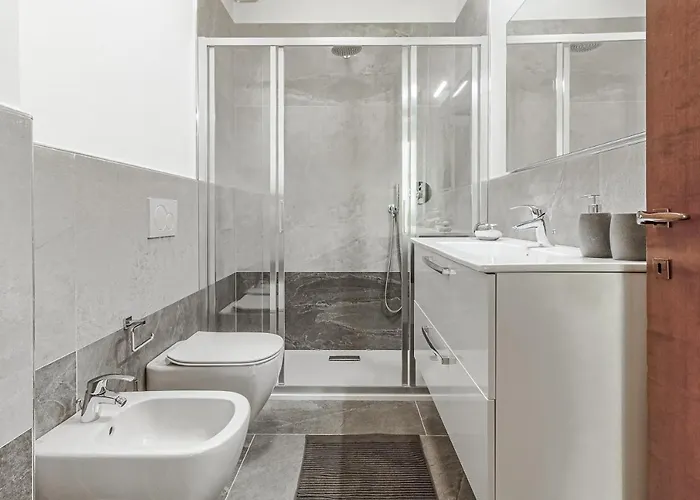 Stunning View Lakeside - Larihome A11 *